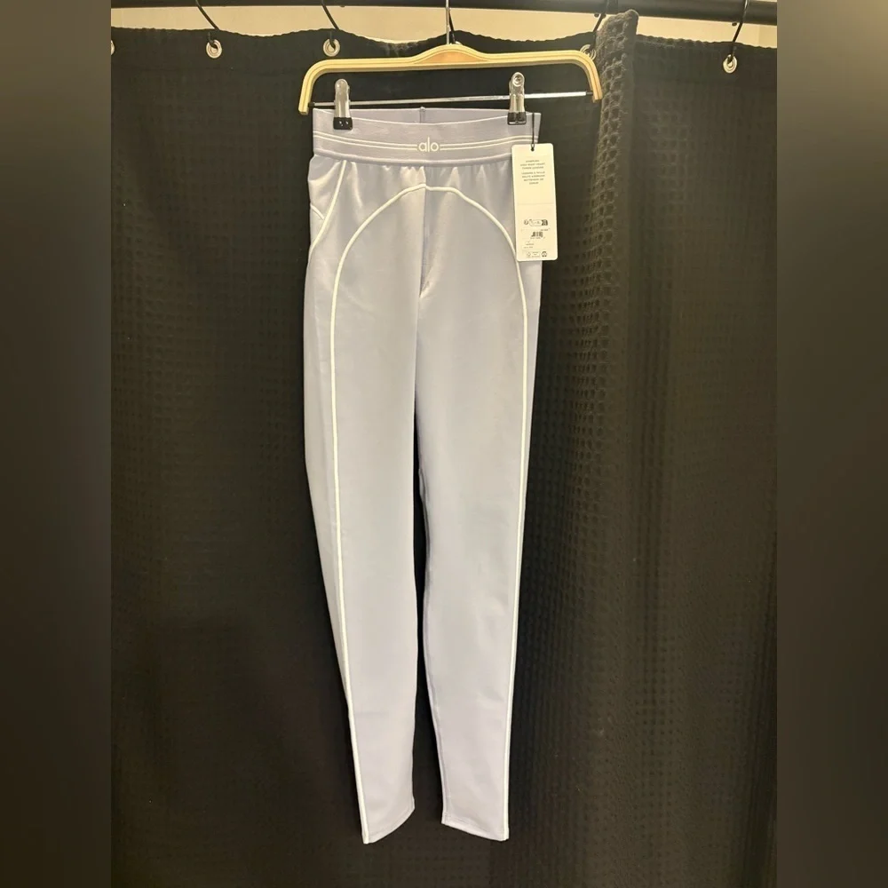 ALO Yoga Airbrush High-Waist Heart Throb Legging Winter Frost/White XXS